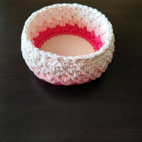 Handwoven basket new, Ø15 cm