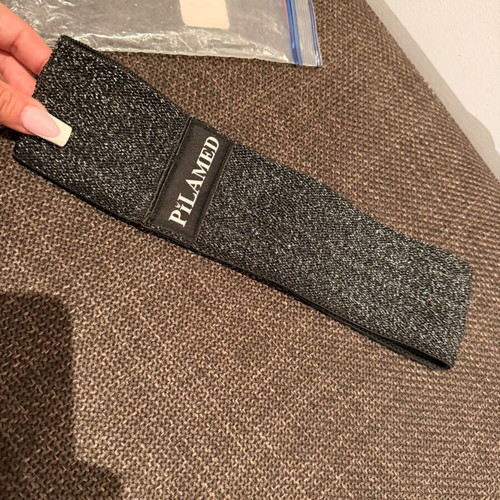 Elastic Resistance Band Booty Band with Grey Lurex Texture new