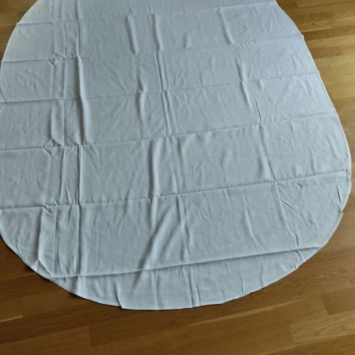 Tablecloth white like new, 2.16x1.54 m