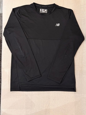 New Balance Dry-Fit Long Sleeve Medium like new, black