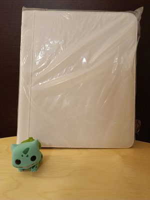Top Loader Binder white, 288 card capacity, new