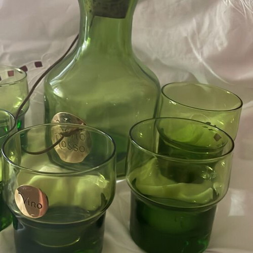 Italian set green bottle and 8 wine glasses new