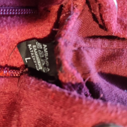 Bordeaux hoodie jacket, size L, zipper defect