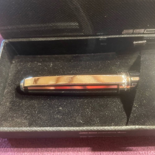 Ascot pen like new in its box