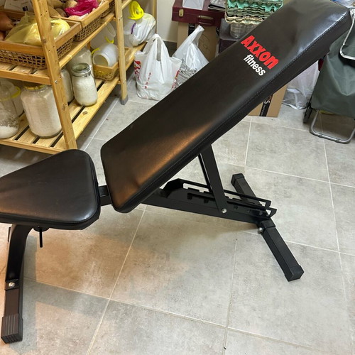 Axzon Fitness Bench like new with 7 adjustable positions