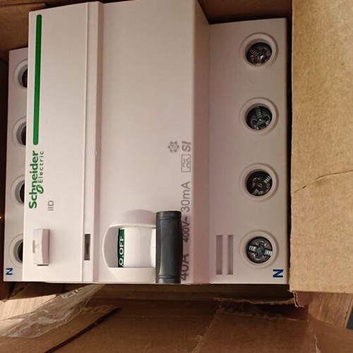 Three-phase relays type A Hager and Schneider new, 4P
