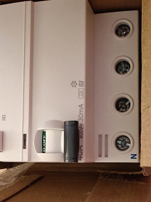 Three-phase relays type A Hager and Schneider new, 4P