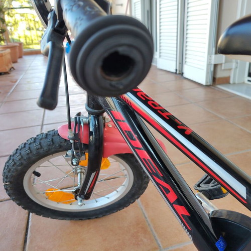 Ideal 14" Bicycle like new, black, V-Brakes