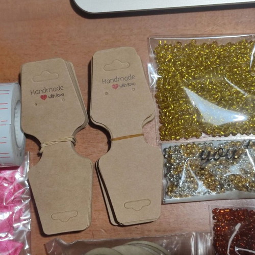 Professional Jewelry Making Set with Thousands of Pieces and Book