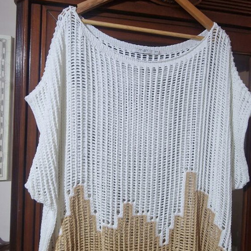 Knitted two-tone sweater Mat Fashion one size like new