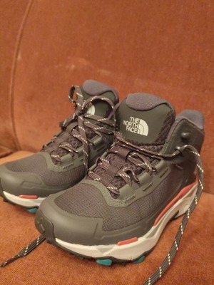 The North Face Vectiv Exploris Mid FutureLight дамски туристически обувки нови номер 37 сиви