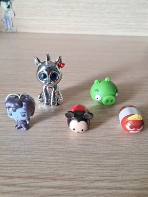 Kinder Collection Stranger Things, Disney Mickey Mouse, Inside Out Anger, Angry Birds Pig, Ty Unicorn like new