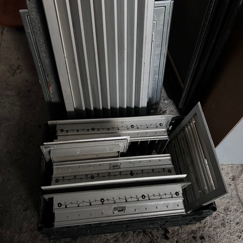 Aluminum vent grilles used, pack of 25 pieces with and without filter