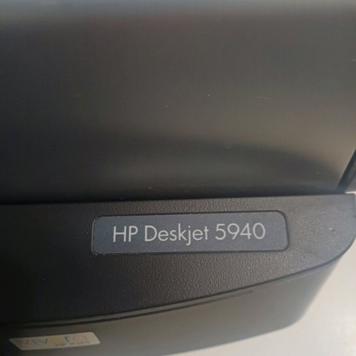 Compact Presagio CQ57 laptop used, works normally