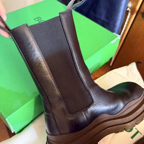 Bottega Veneta Lug Chelsea Boots black leather size 39