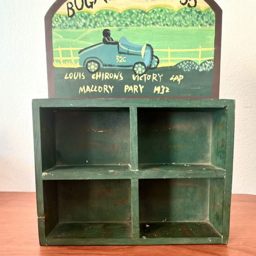 Wooden shelf with 4 compartments, Bugatti Type 35 vintage racing design