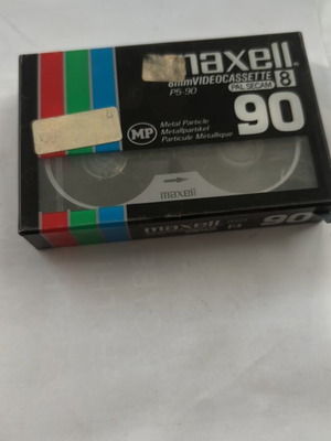 Maxell 8mm videocassette PAL SECAM 90