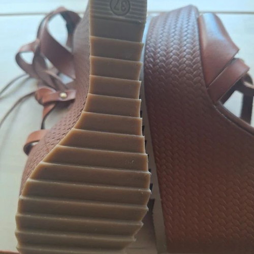 Mourtzi Tan Brown Genuine Leather Wedge Sandals Platform Size 37 Like New