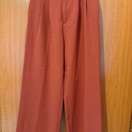 Stradivarius women's pants terracotta like new, size M
