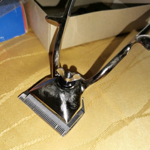 Boss Solingen vintage hair clipper new with replacement blade and spring
