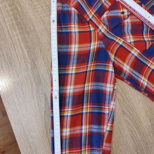 Retro Jeans plaid shirt size M like new, blue and red