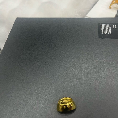 Chinese ship-shaped charm like new, wealth amulet