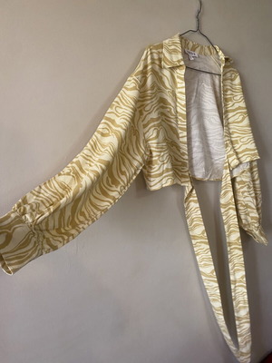 Edited shirt like new, beige and yellow, size M