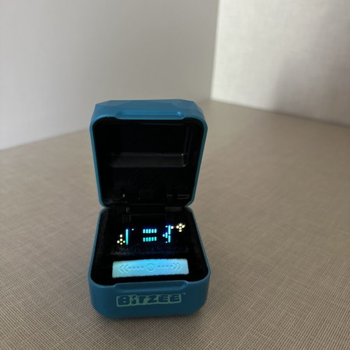 Bitzee interactive game like new