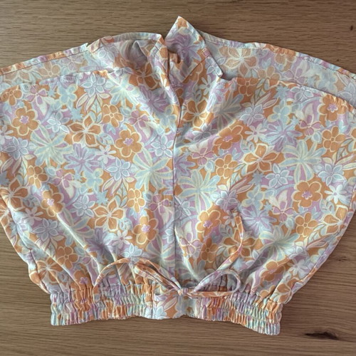 Pink Woman floral shorts pack of two like new, size S