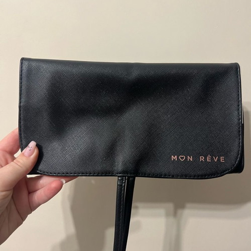 Mon Reve brush case unused