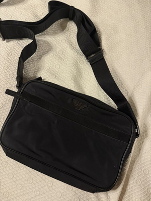 Armani Exchange shoulder bag like new, black