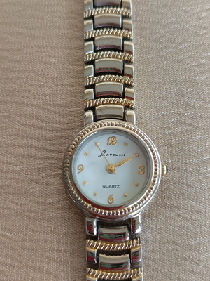 Larousse women's quartz watch used, diameter 27 mm