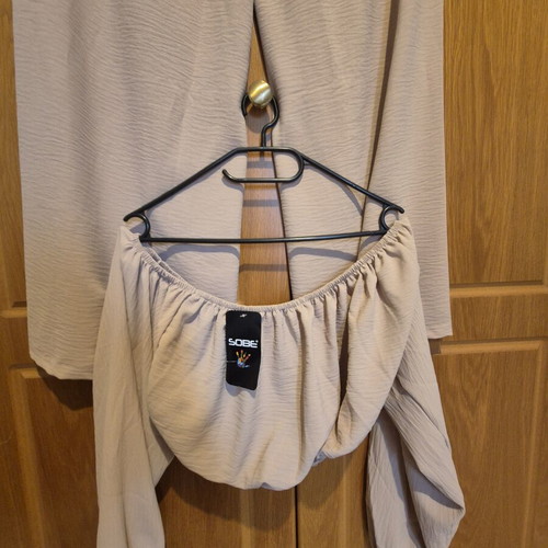Set top and pants beige new, one size