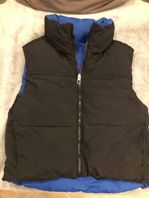 Bershka διπλής όψης γιλέκο puffer μέγεθος M σαν καινούργιο, μαύρο και μπλε