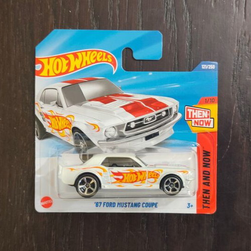 Hot Wheels '67 Ford Mustang Coupe new