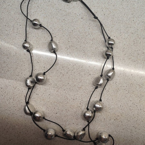Long necklace with 2 strands new