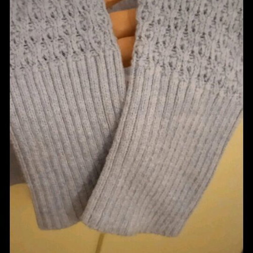 American Eagle knitted sweater like new, size S, sky blue