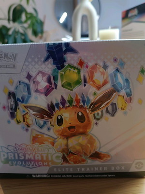 Prismatic Elite Trainer Box Pokemon new, sealed