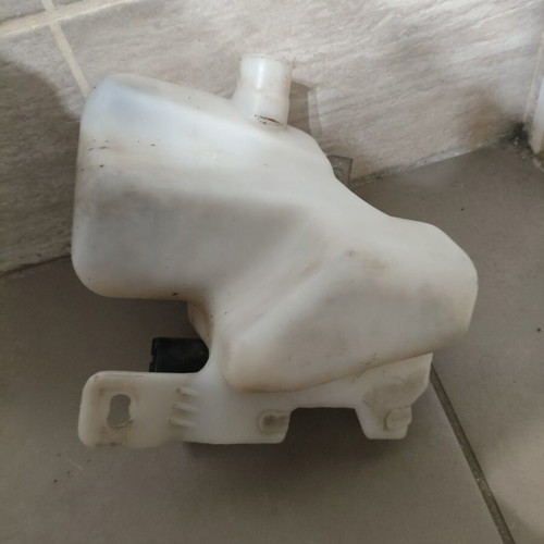Fiat Seicento windshield washer reservoir with motor used 2001-2006