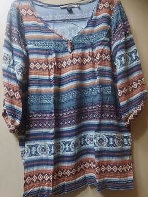 Blouse women's size M like new