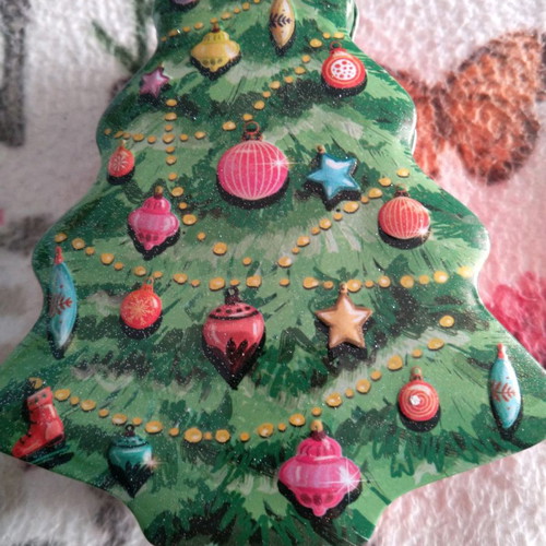 Metal Christmas Tree Shaped Box