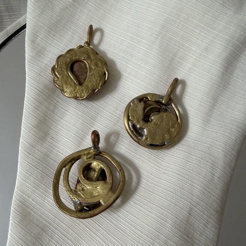 Handmade pendants with natural stones in copper frame, new set of 3