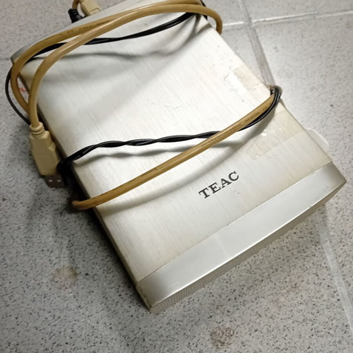 External USB Drive TEAC 232G like new