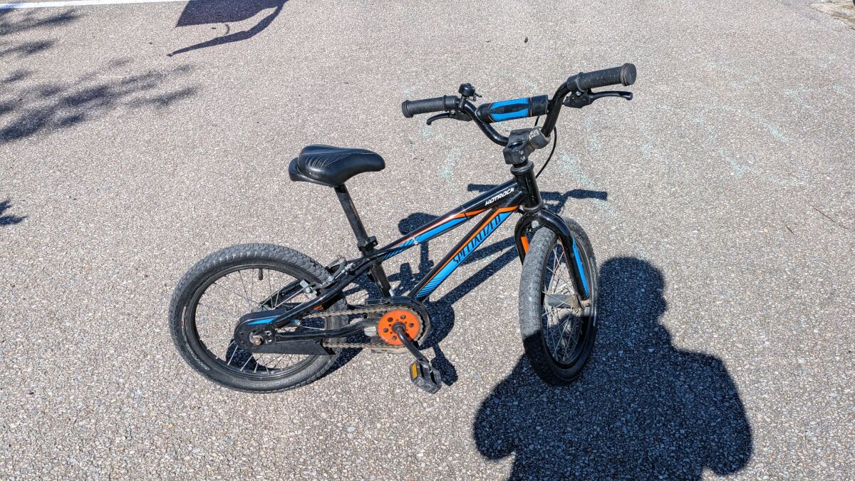 Specialized Hotrock 16 bicycle used… - € 115,00 - Vendora.cy