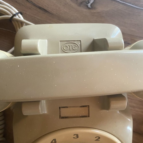 Vintage Standard Elektrik Hellas rotary phone 1982 used, beige