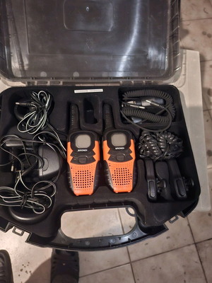 Brondi walkie talkie set used with accessories and carrying case
