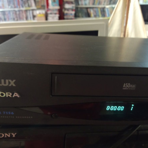 Salora Finlux VHS video player, like new, no remote