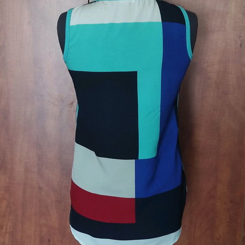 Exotica Sleeveless Tunic Top Like New With Double-Face Design