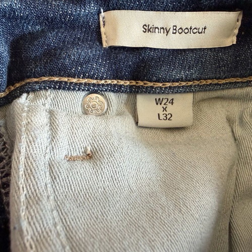 Calvin Klein Skinny Bootcut Jeans new, size 24