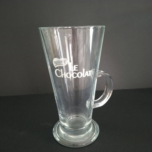 Collectible glass mug with handle Nestlé like new